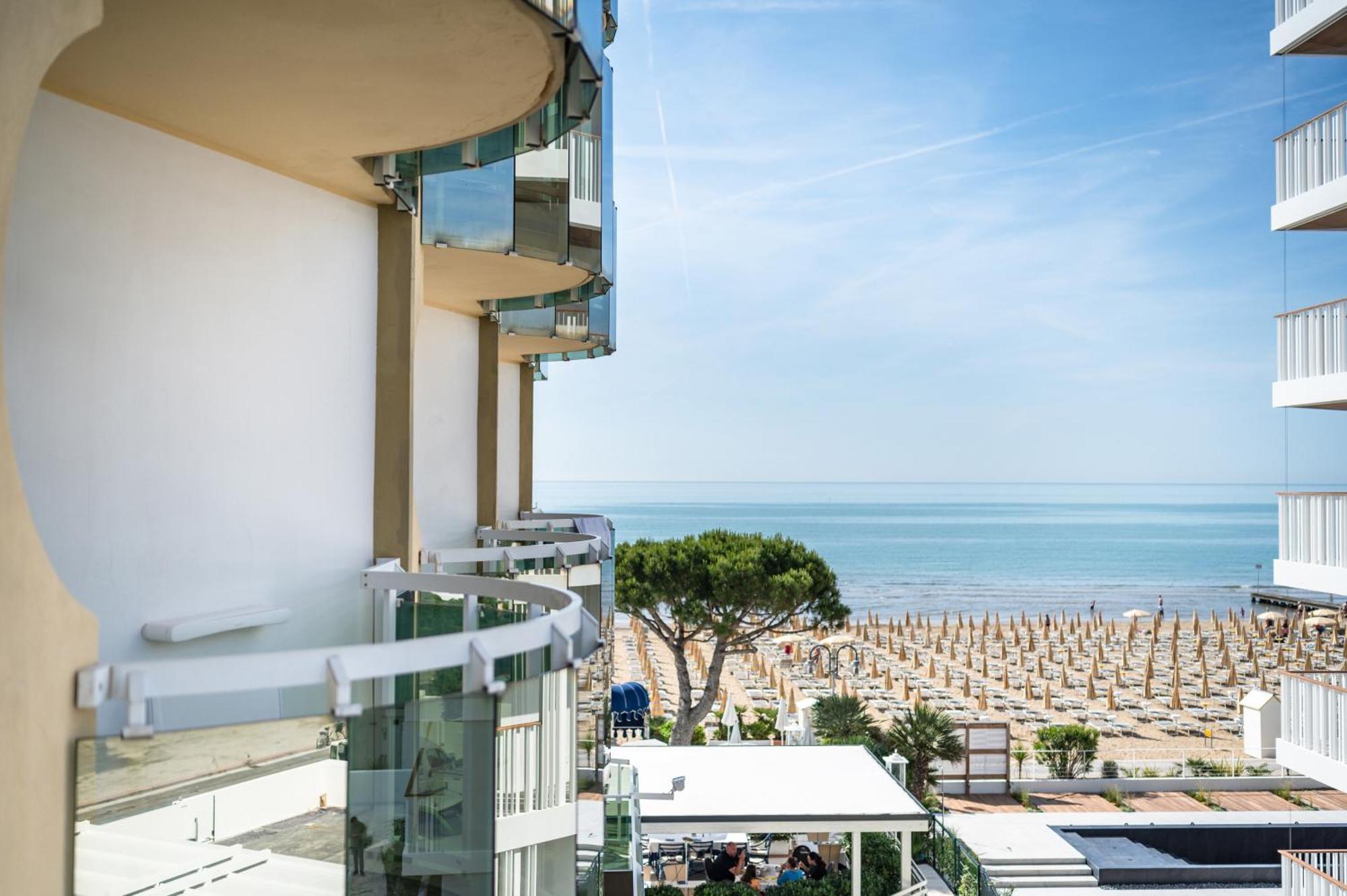 Hotel Anthony Lido di Jesolo Buitenkant foto